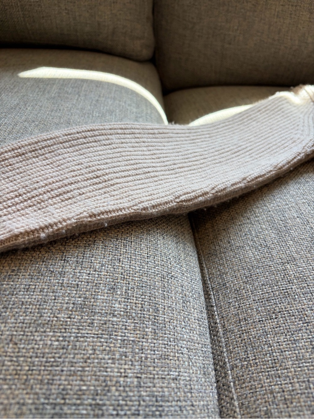 Madewell Wool Cashmere Cropped Taupe Ribbed V-Neck Button Cardigan - Picture 4 of 6